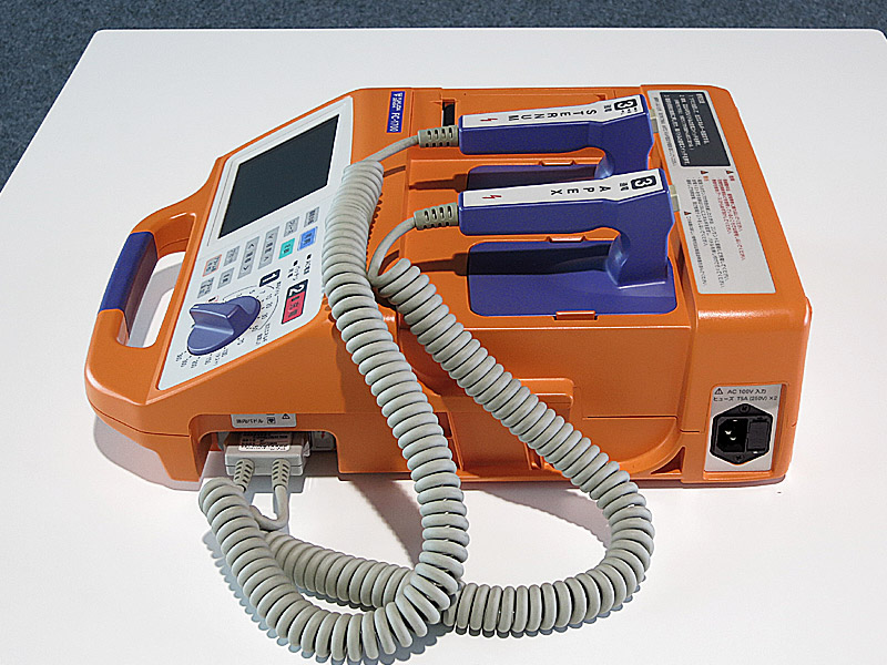 Defibrillator FC1700 FUKUDA Used Medical Equipment Supplier in Japan Intermedical Co.,Ltd.
