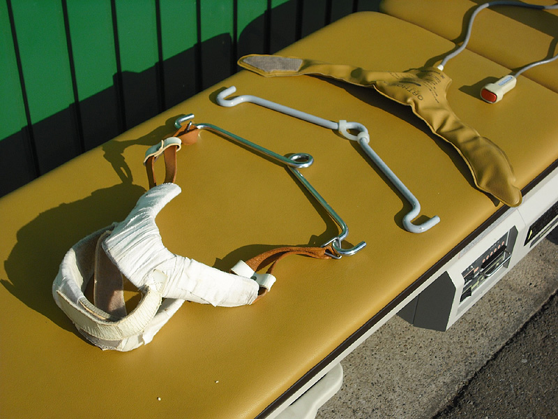 Motorized Intermittent Traction Apparatus OL2000 OGGIKEN Used