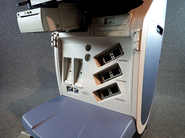 Ultrasound Xario SSA-660A TOSHIBA | Used Medical Equipment Supplier in